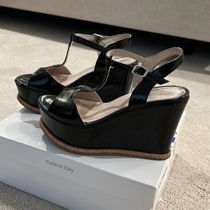 Cute black platform sandals by Cobalt; size 6